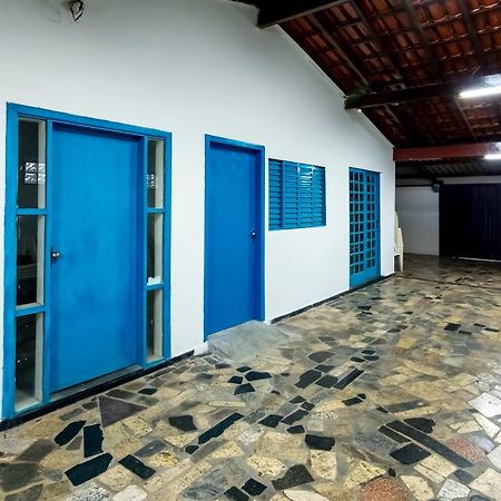 فندق Pousada Roosevelt Quarto 04 - Pousada Central Prox Rodoviaria E Dist Industrial Uberlândia المظهر الخارجي الصورة