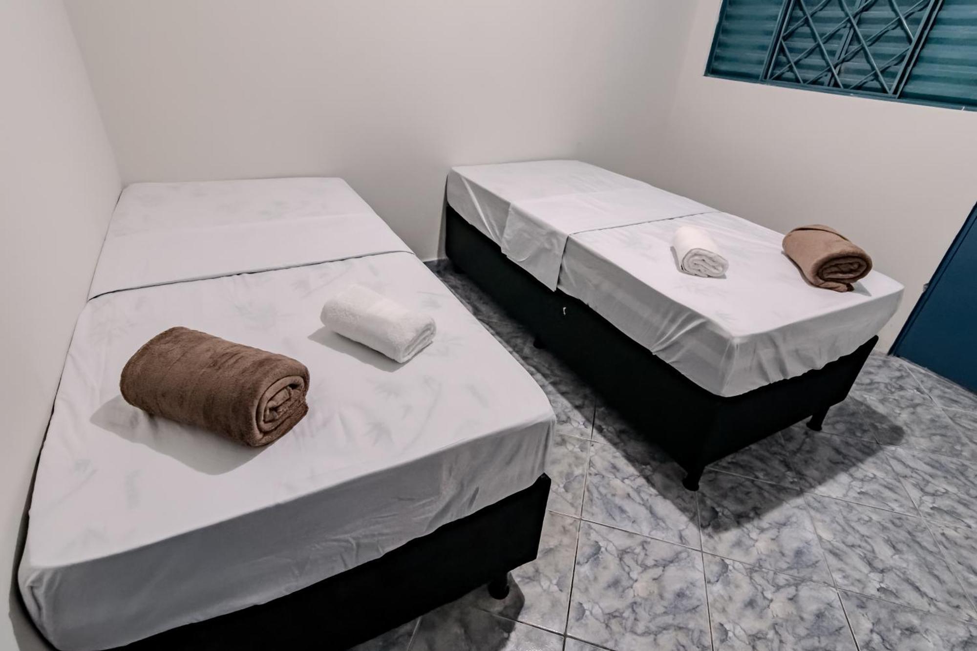 فندق Pousada Roosevelt Quarto 04 - Pousada Central Prox Rodoviaria E Dist Industrial Uberlândia المظهر الخارجي الصورة
