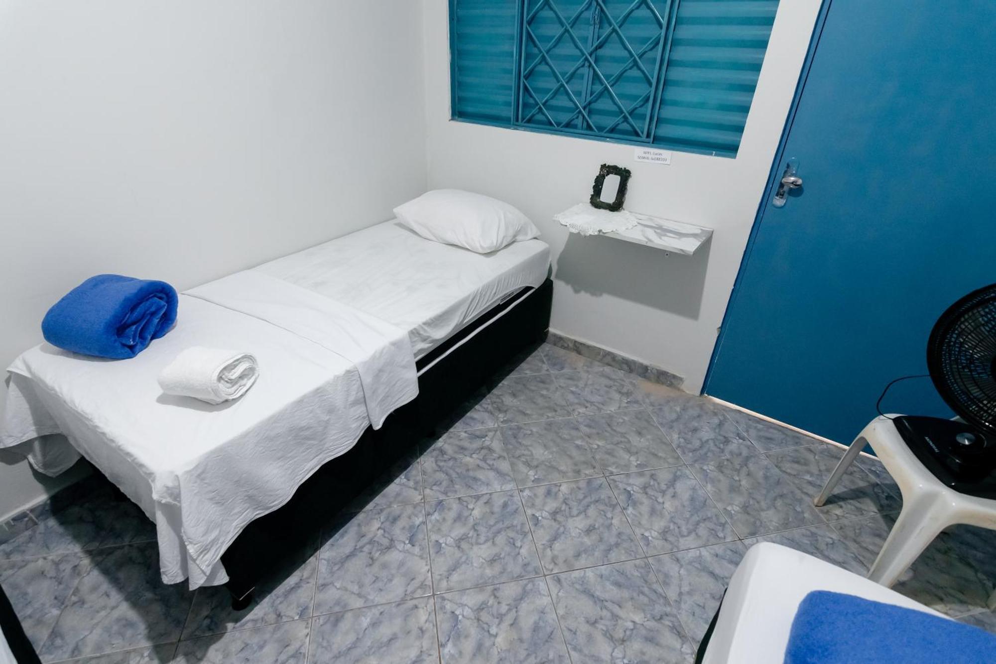 فندق Pousada Roosevelt Quarto 04 - Pousada Central Prox Rodoviaria E Dist Industrial Uberlândia المظهر الخارجي الصورة